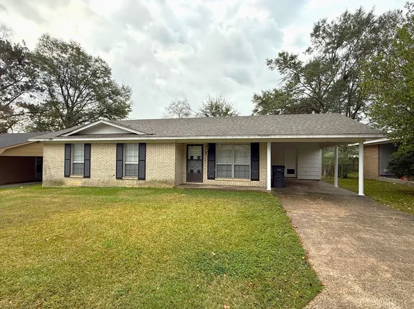 7 Southern Ln, Hattiesburg, MS 39402