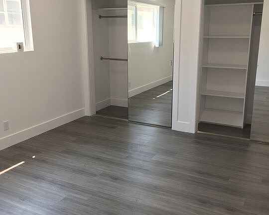 3rd image of 1118 S Holt Ave #5