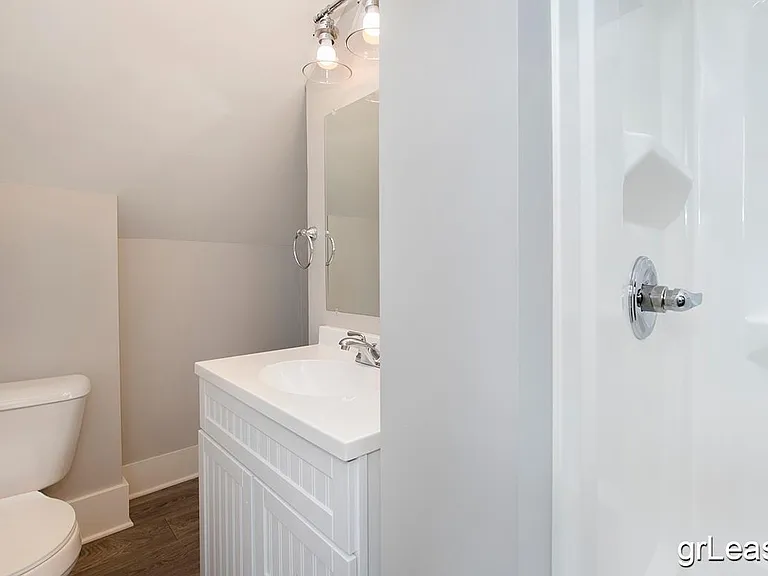 25 Seward Ave NW #2 — Photo 11