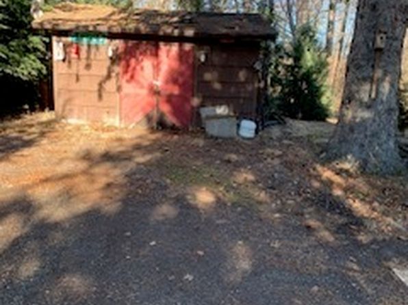 930 Pleasant View Dr #5-6-7, Algonquin, IL 60102