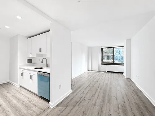 35 W 33rd St #26F Photo 1