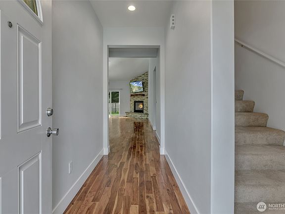 5th image of 3902 54th Street Ct NW