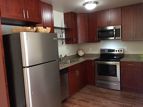 5th image of 12686 Silverdale Way NW