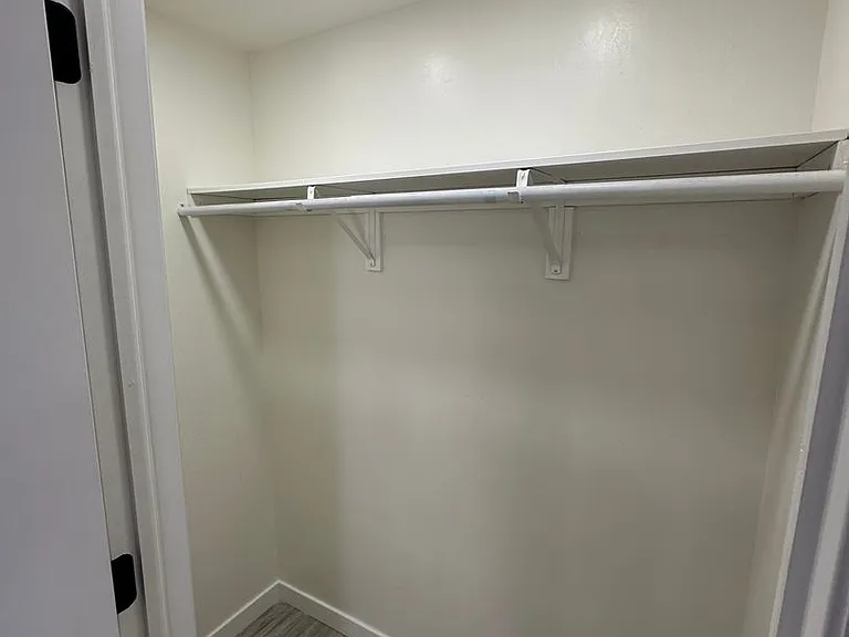 4000 E Mount Airey Dr — Photo 24