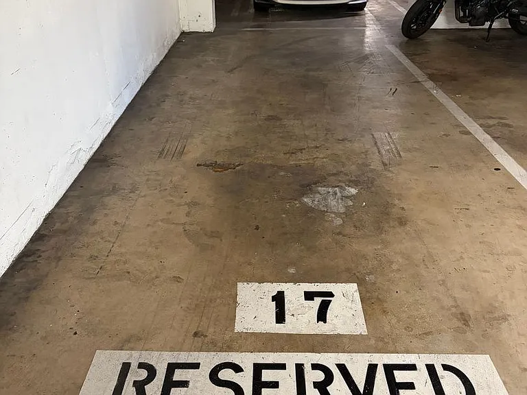 225 Queen St #26C — Photo 12