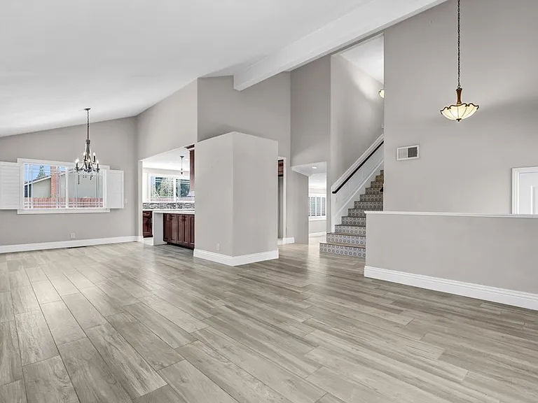 171 S Bayberry Ct — Photo 6