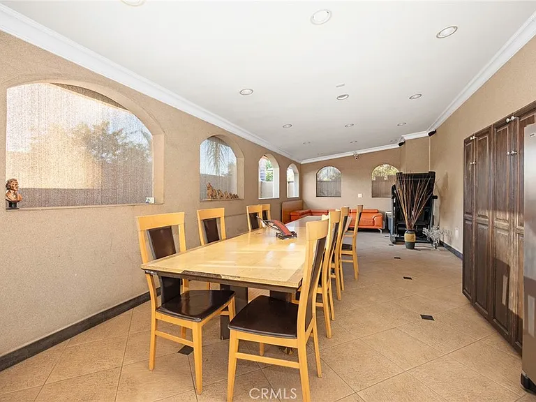 10610 Oak Tree Way — Photo 46