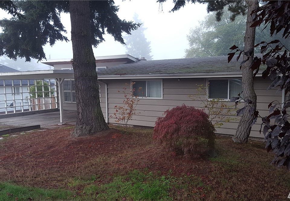 2nd image of 8422 Yakima Ave