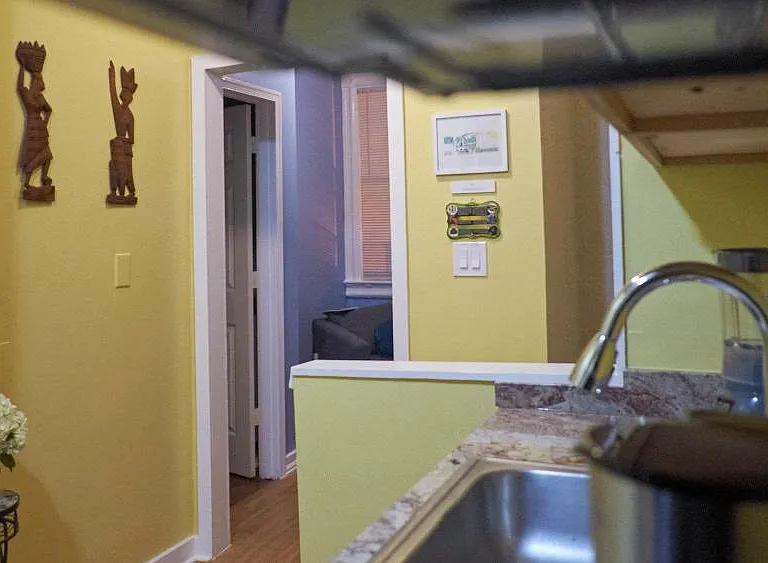 528 Hobart Pl NW — Photo 2