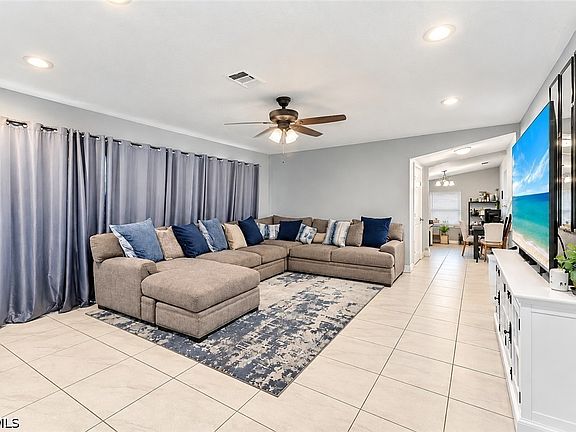 3rd image of 4028 Manning Ave