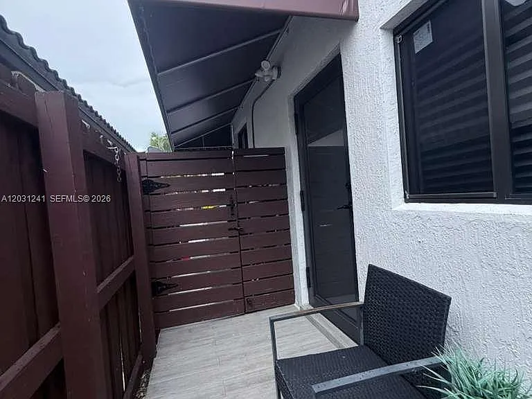 14440 SW 31st St — Photo 25