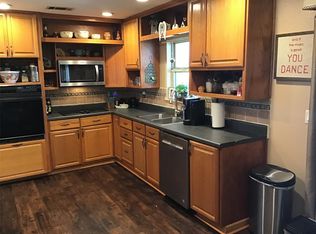402 Campo Dr, Grand Prairie, TX 75051