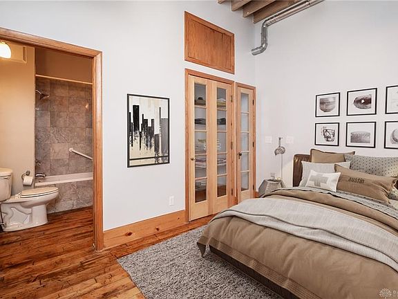 5th image of 111 Harries St APT 201
