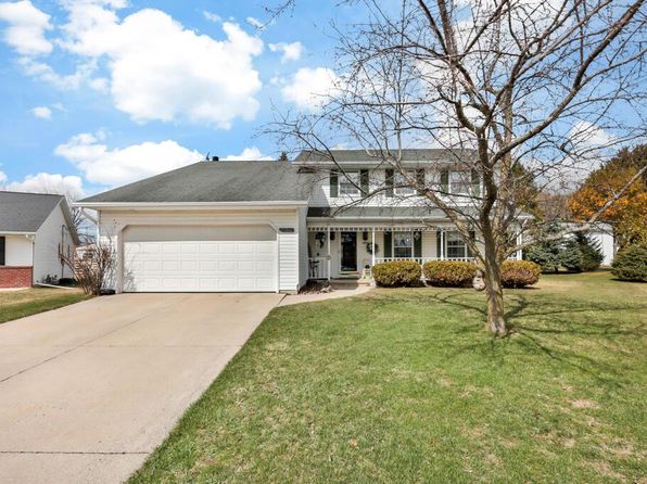 4530 Bleser COURT, Manitowoc, WI 54220
