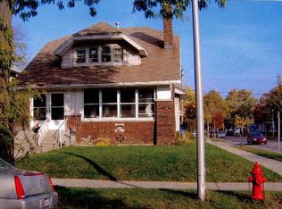 2902 N 41st St, Milwaukee, WI 53210