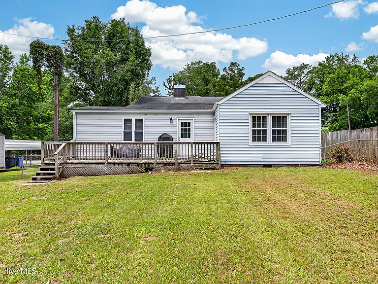 403 Sherwood Rd — Photo 19
