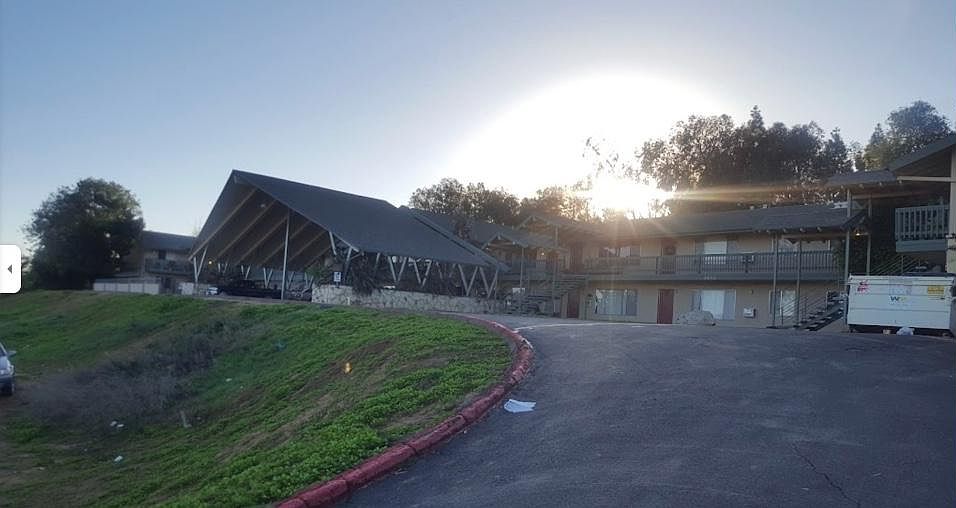 2nd image of 1433 S Mission Rd #21