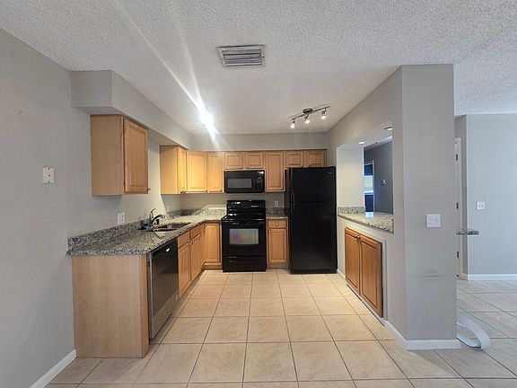4th image of 4910 Viceroy St APT 2