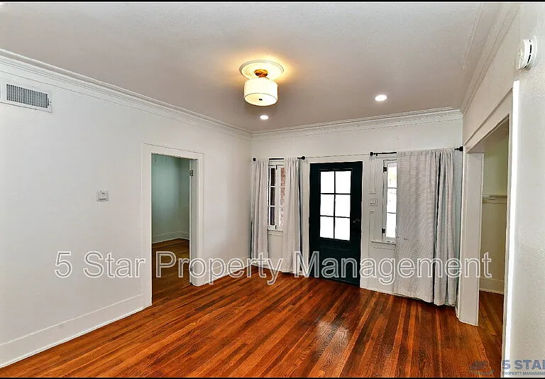 2906 Wheeling Ave — Photo 9