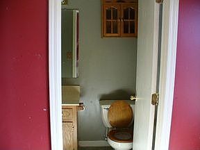 4th image of 5136 Bloomfield Est
