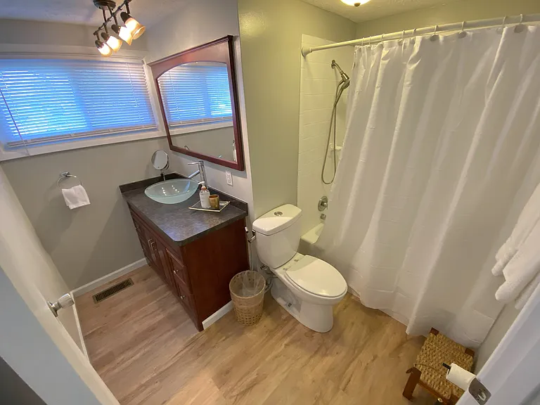 728 Whitehall Dr — Photo 14