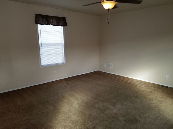 3rd image of 41021 Old Michigan Ave #A122