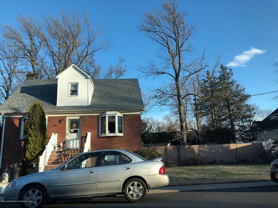 2nd image of 151 Geldner Ave