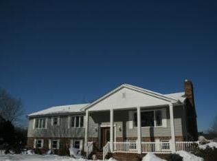 3 Darby Rd, Somerset, NJ 08873