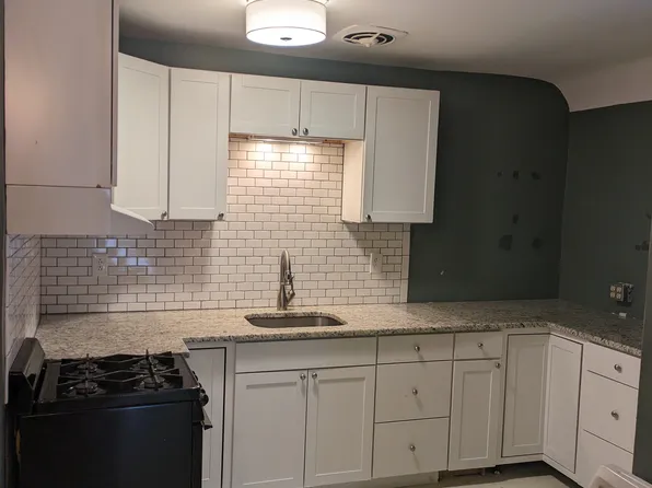 200 E Maxwell St APT 10, Lexington, KY 40508