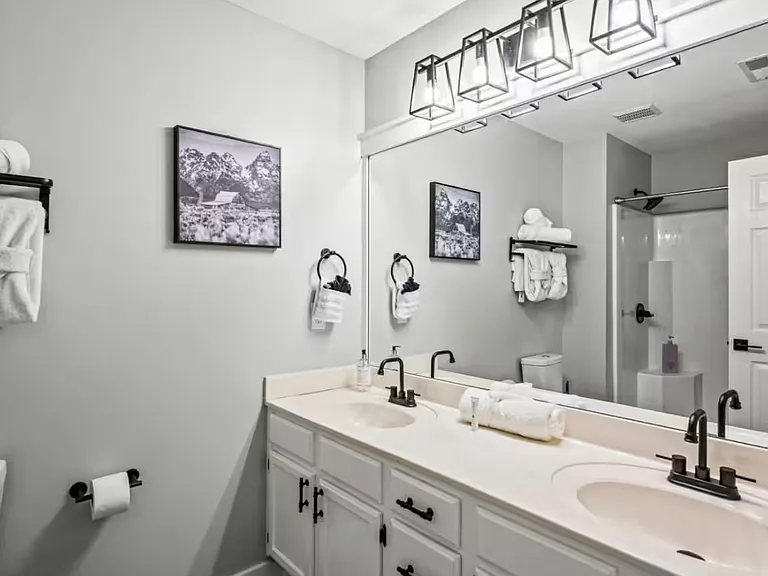 755 Plantation Dr — Photo 6