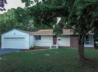 116 Cedargrove Dr, Rochester, NY 14617