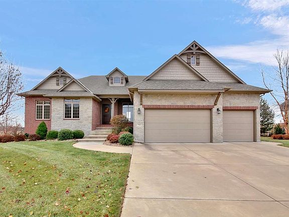 2nd image of 704 N Deerfield Ct