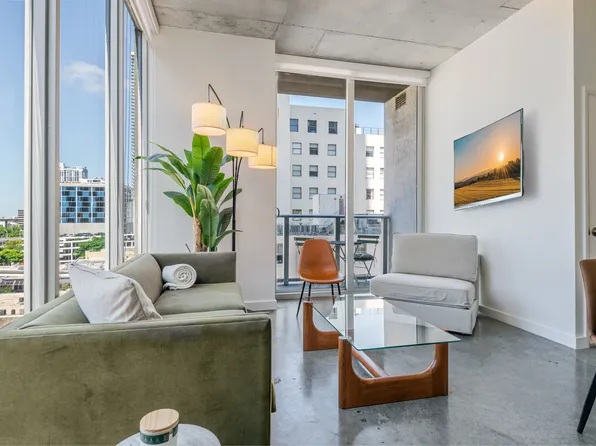 151 SE 1st St, Miami, FL