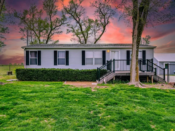 20241 Hamilton Rd, Valley Falls, KS 66088