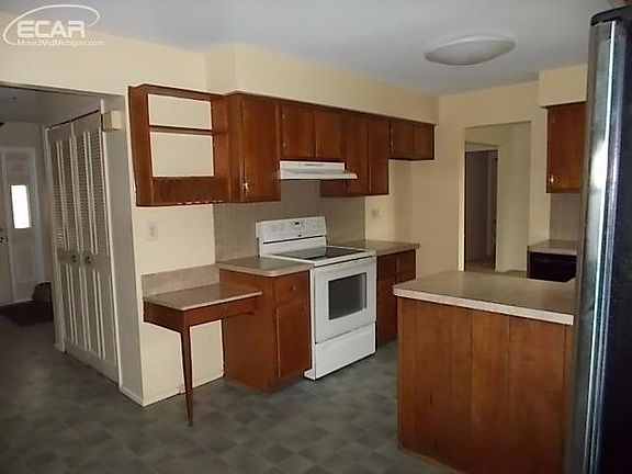 3rd image of 3181 Brentfield Dr