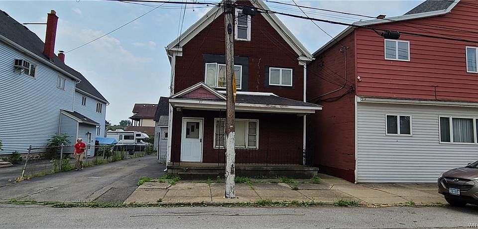 1st image of 87 Warsaw St