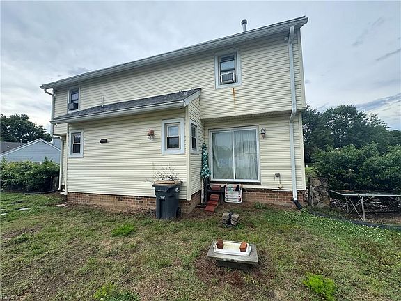 5th image of 205 Plains View Rd