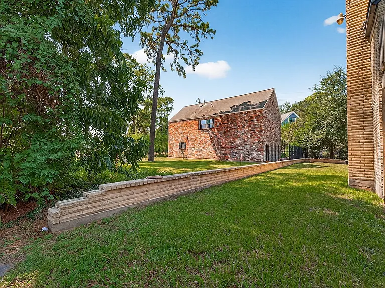 5815 Green Terrace Ln — Photo 50
