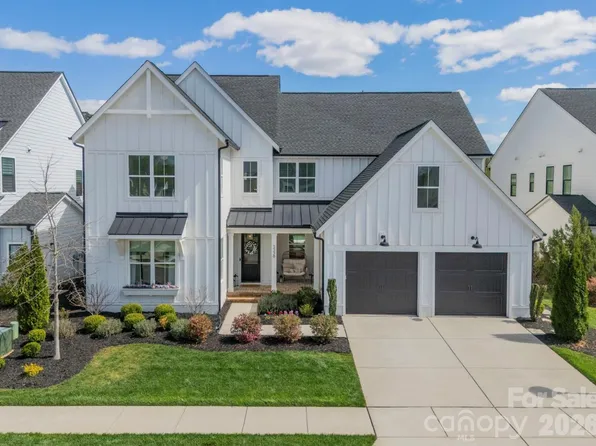 5558 Arden Mill Dr, Fort Mill, SC 29715