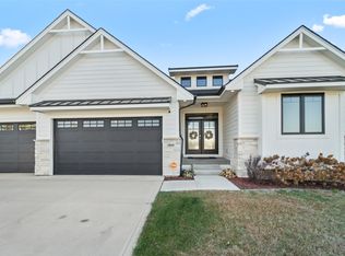 2860 NW Brookside Dr, Grimes, IA 50111