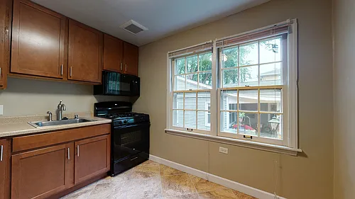 2810 Arbor Dr #B — Photo 5