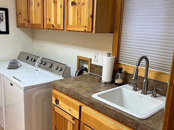 3rd image of 40784 Sunset Vista Ln
