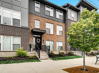 8222 E 116th St, Fishers, IN 46038