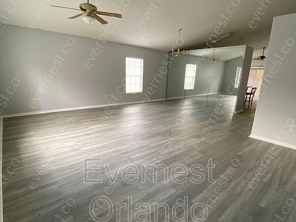 4th image of 4312 Willowcrest Ct