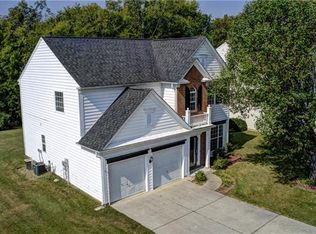 8503 Dennington Grove Ln, Charlotte, NC 28277