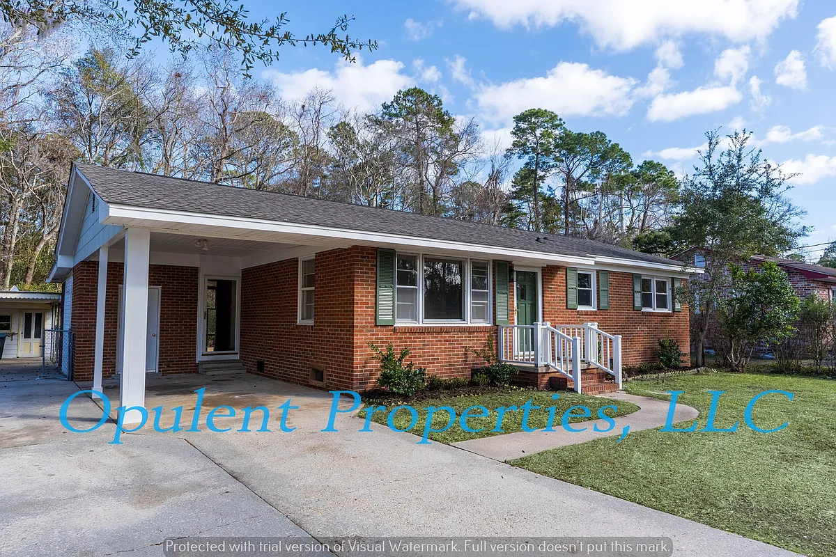 Building Photo - 834 Savage Rd