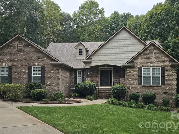 4587 Sawgrass Ct, Denver, NC 28037