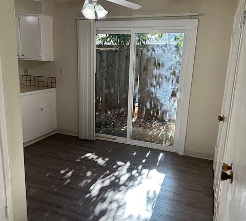 5th image of 1462 Manzanita Ave APT 3
