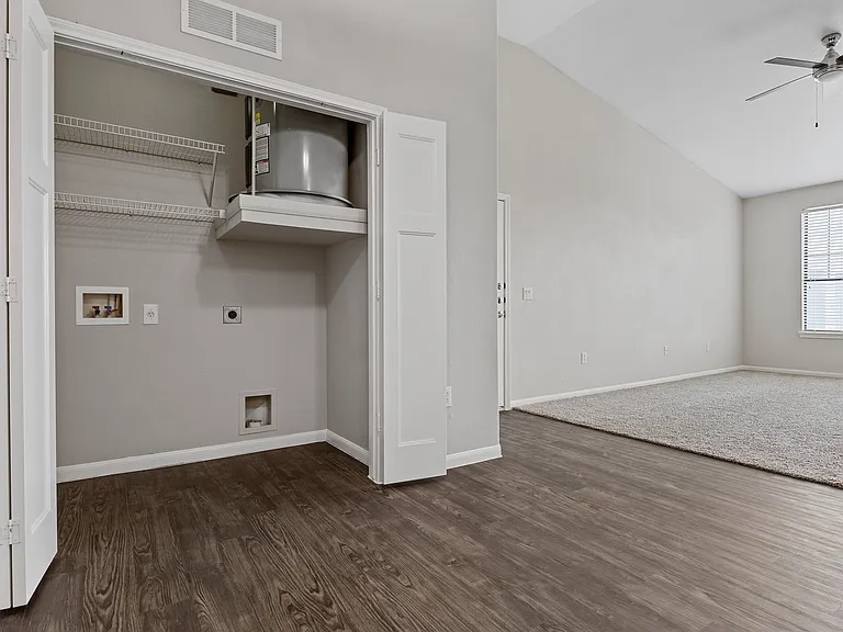 The Aidan Apartments — Photo 9