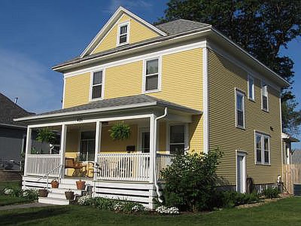 1st image of 421 N Josephine Ave